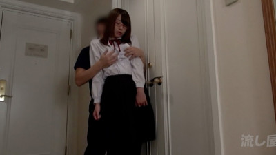 FC2-PPV-2228391 단종 하츠미 사키 무 생 질내 사정 유출 16 / 무음 지원 무지 로리타 걸 그 1 유니폼, 백발, 백 보지, 생 질내 사정, 질내 사정 야동온라인